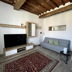 Serena, Comfort E Terrazza Privata Lucca