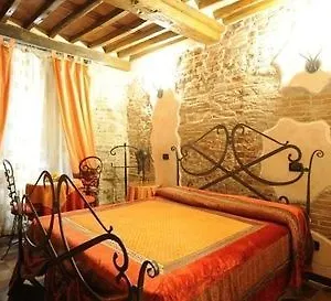 3* Oda ve Kahvaltı Corte Dei Folletti